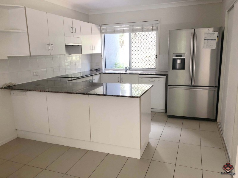 V11/206 D`ARCY ROAD, Norman Park QLD 4170