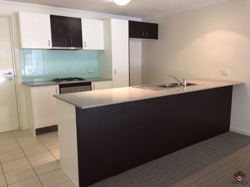 2/24 Allwood Street, Indooroopilly QLD 4068