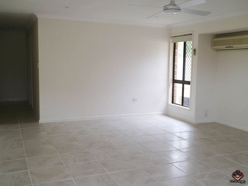 8 Zinnia Court, Runcorn QLD 4113