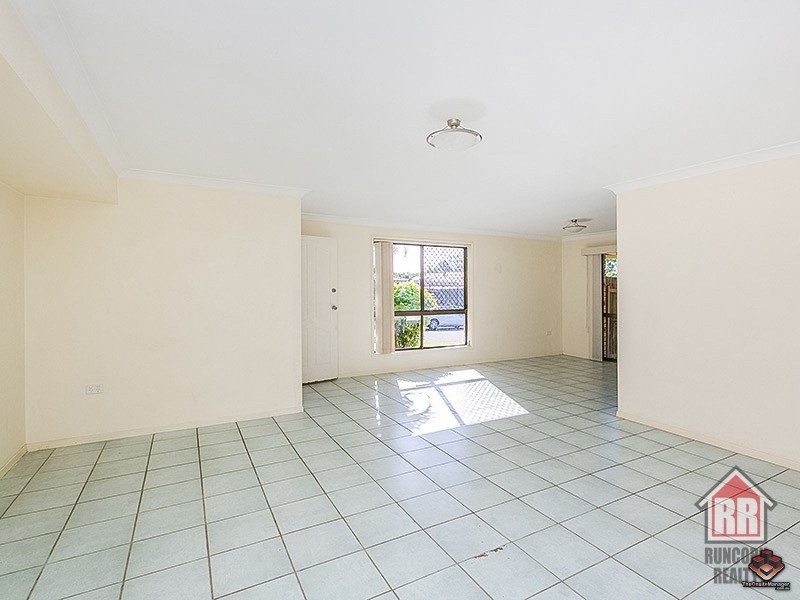 8 Zinnia Court, Runcorn QLD 4113