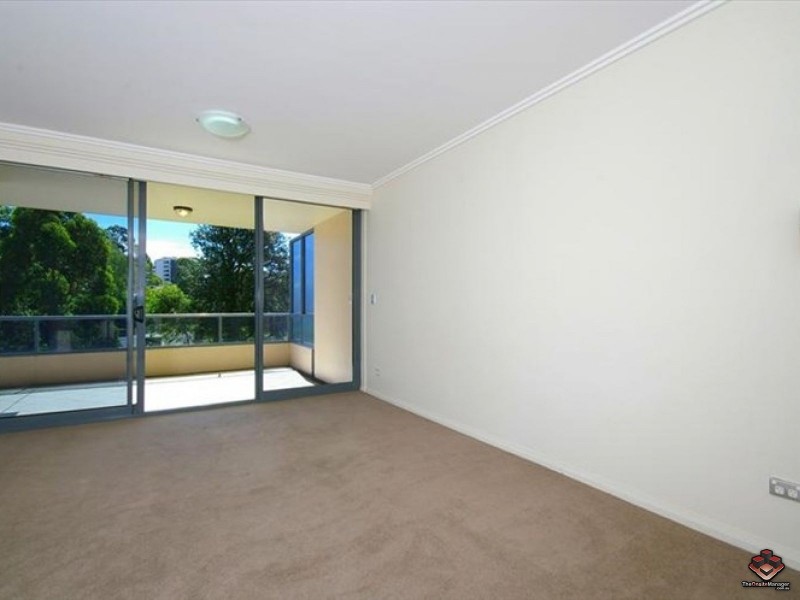 135/8-12 Thomas Street, Waitara NSW 2077