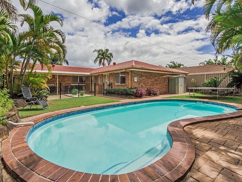 11 Stonyfell Court, Varsity Lakes QLD 4227