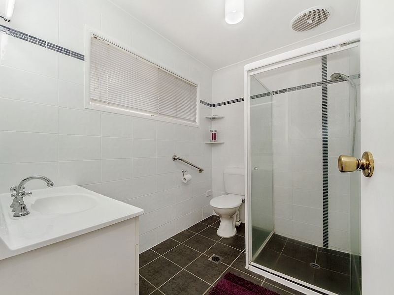 11 Stonyfell Court, Varsity Lakes QLD 4227