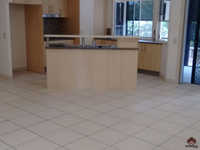 40/230 Pulgul Street, Urangan QLD 4655