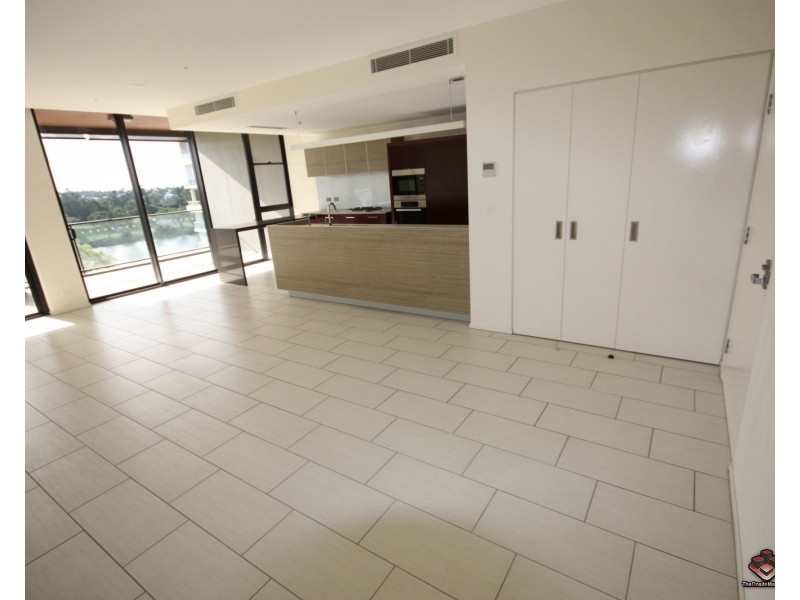 5323/197 King Arthur Terrace, Tennyson QLD 4105