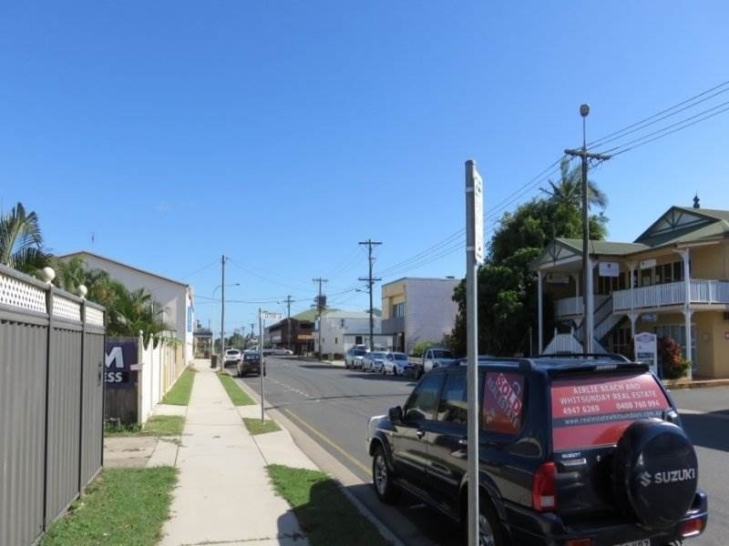 17 Chapman Street, Proserpine QLD 4800