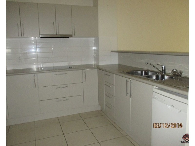 42 Warburton Street, North Ward QLD 4810