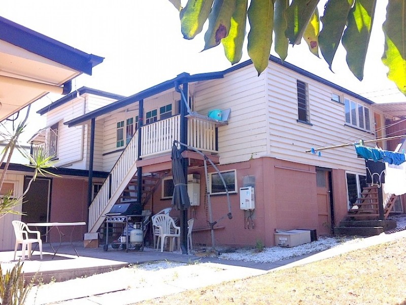 15 Chorlton Street, East Brisbane QLD 4169