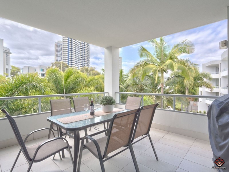 20-28 Bayview Street, Runaway Bay QLD 4216