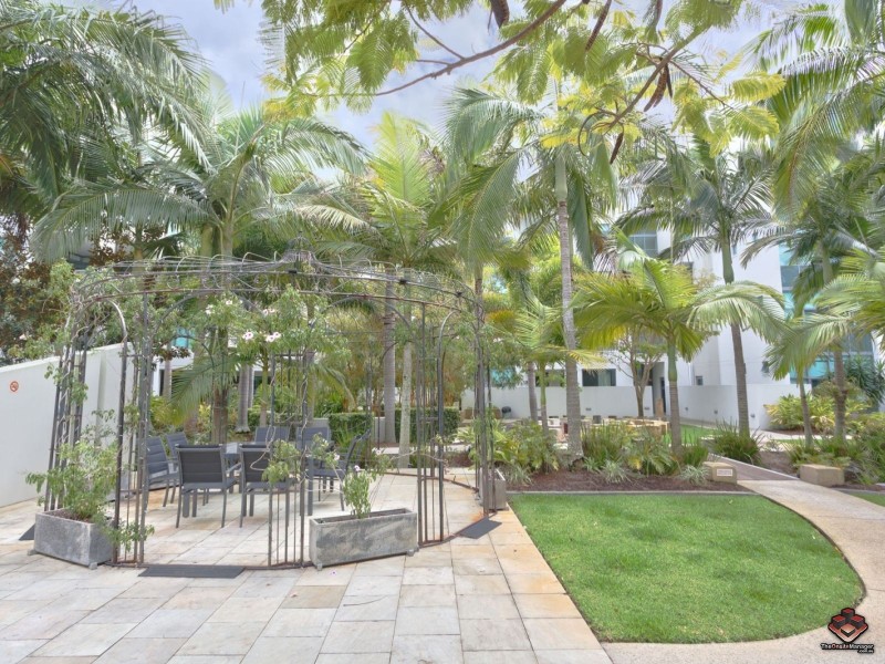20-28 Bayview Street, Runaway Bay QLD 4216