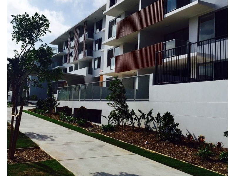 Unit 4207/1-7 Waterford Court, Bundall QLD 4217