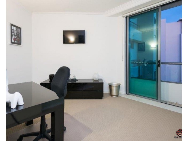 20-28 Bayview Street, Runaway Bay QLD 4216