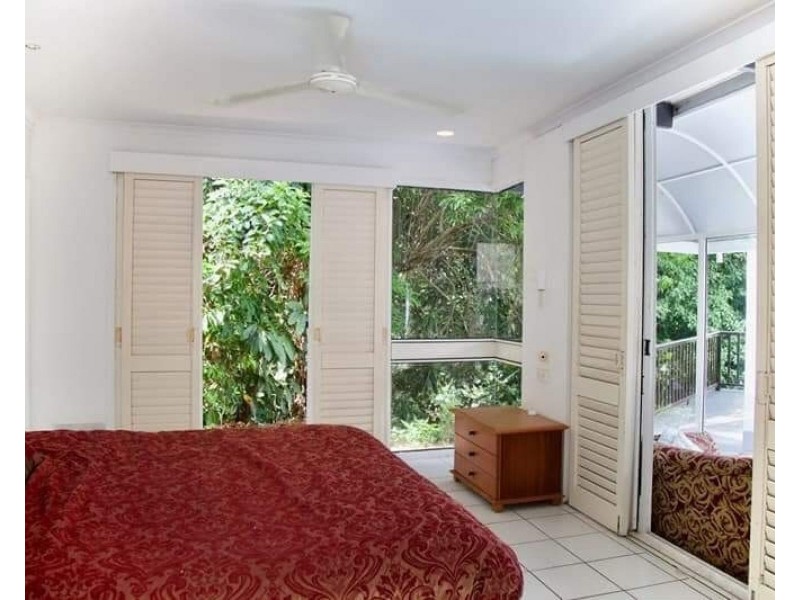 15 Panoramic Place, Whitfield QLD 4870