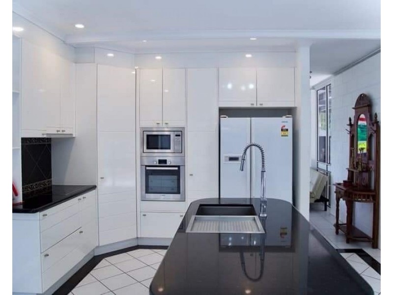 15 Panoramic Place, Whitfield QLD 4870