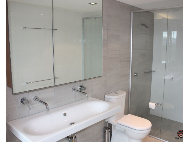 6-24 Mariners Drive, Townsville City QLD 4810