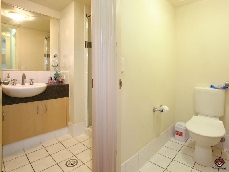 38 Labrador Street, Labrador QLD 4215