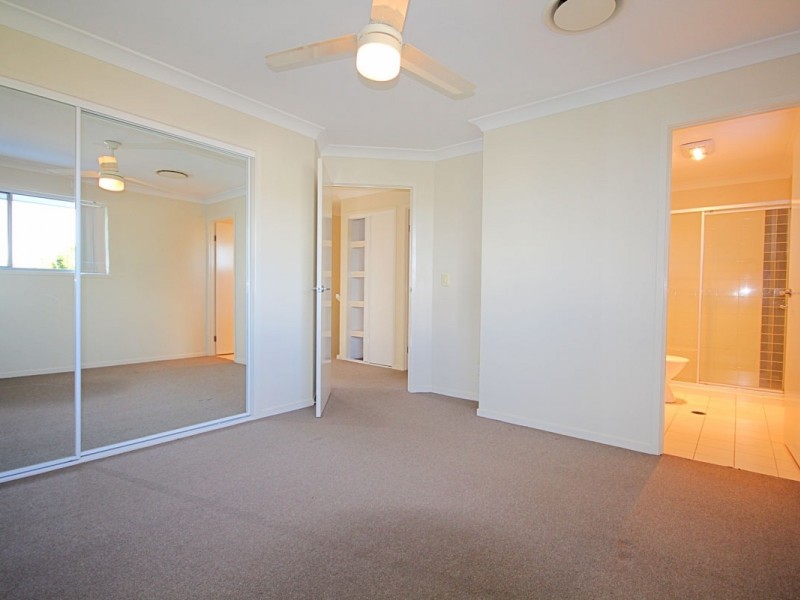 110 Lexey Crescent, Wakerley QLD 4154