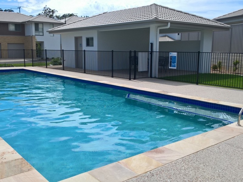 8 Whitehorse Road, Dakabin QLD 4503