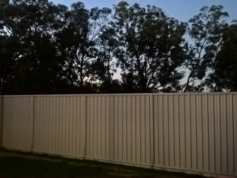 8 Whitehorse Road, Dakabin QLD 4503