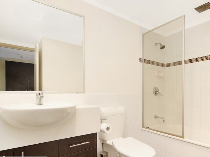 7 Helen Street, Teneriffe QLD 4005