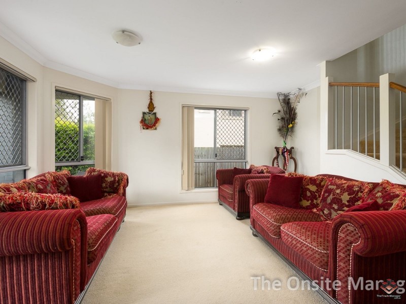 24 Earnshaw Street, Calamvale QLD 4116