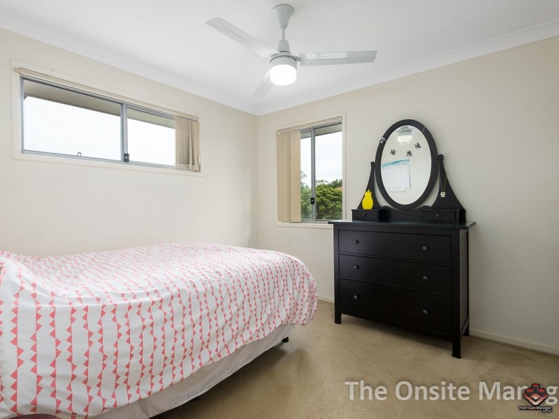24 Earnshaw Street, Calamvale QLD 4116