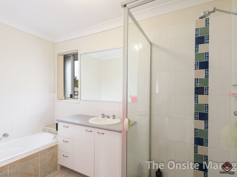24 Earnshaw Street, Calamvale QLD 4116