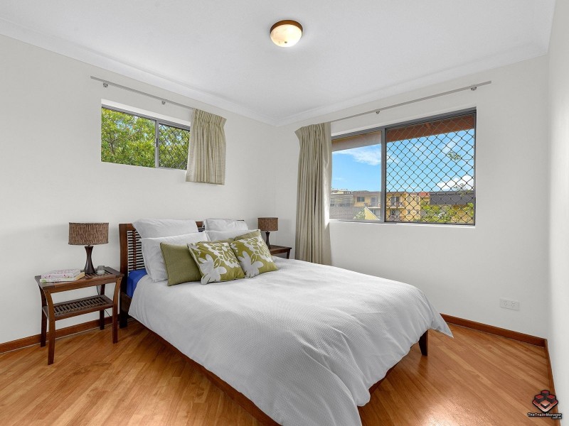 26 Mansfield Street, Coorparoo QLD 4151