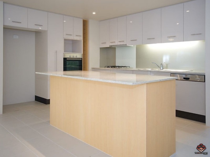 105 Scarborough Street, Southport QLD 4215