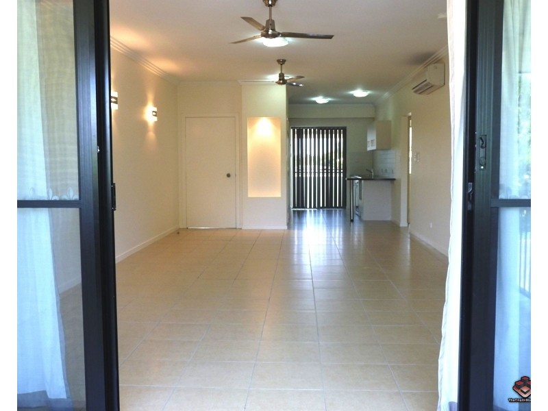 6-24 Henry Street, West End QLD 4810