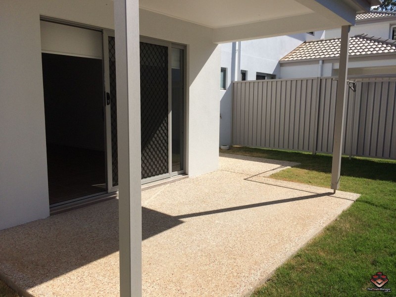 8 Whitehorse Road, Dakabin QLD 4503