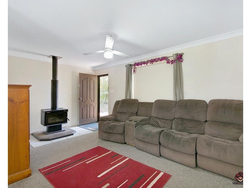 35 Cameron Street, Redbank Plains QLD 4301