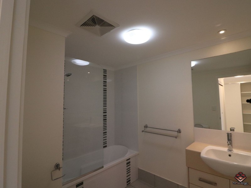 6-24 Henry Street, West End QLD 4810