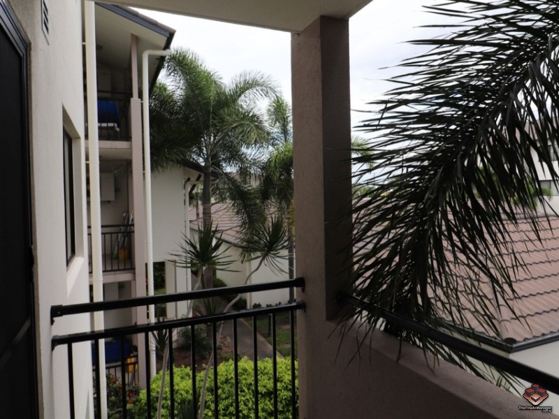 6-24 Henry Street, West End QLD 4810