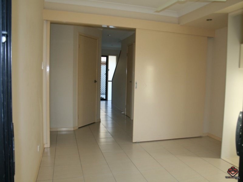 35 Harley Street, Labrador QLD 4215