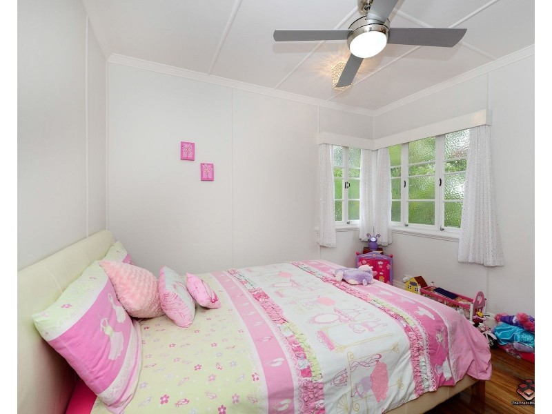 59 Brisbane Avenue, Camp Hill QLD 4152