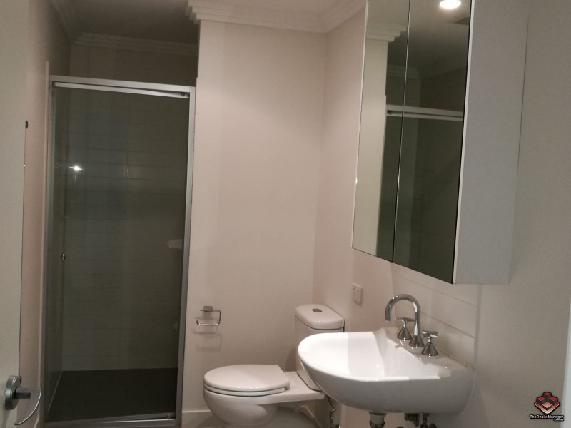 45 Bundall Rd, Bundall QLD 4217