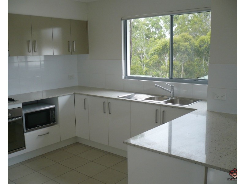 ID:3853476/28 CASTELLO CIRCUIT, Varsity Lakes QLD 4227