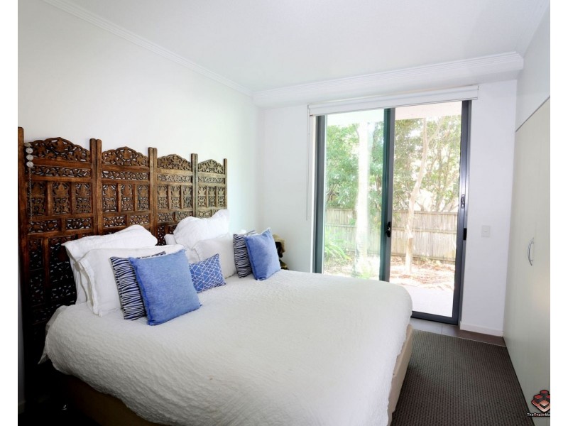 28 Bayview Street, Runaway Bay QLD 4216