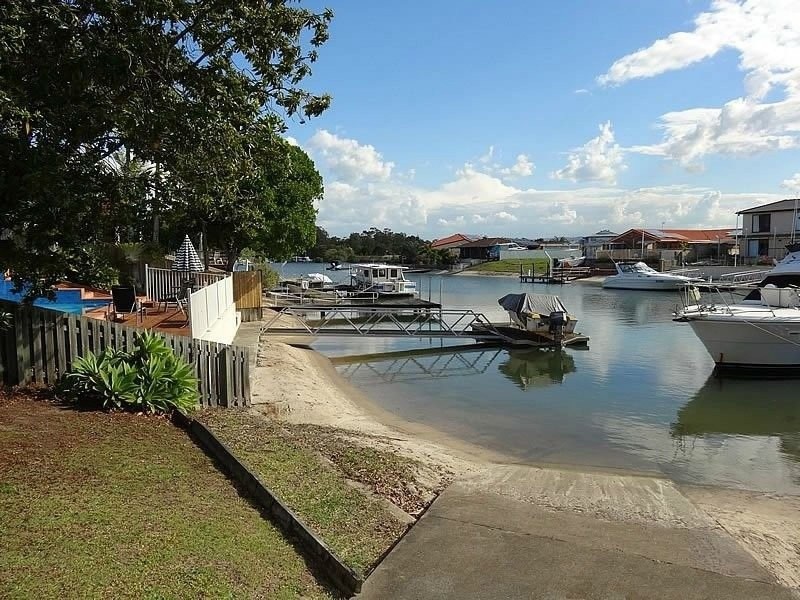 3 Clipper Court, Biggera Waters QLD 4216