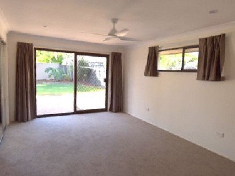 15 Mackay Close, Sorrento QLD 4217