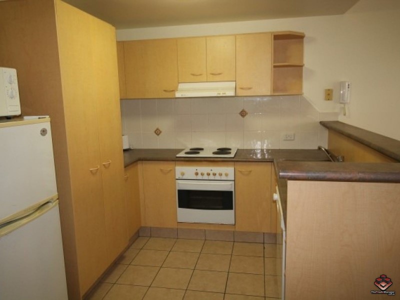 7-13 Barranbali Street, Surfers Paradise QLD 4217