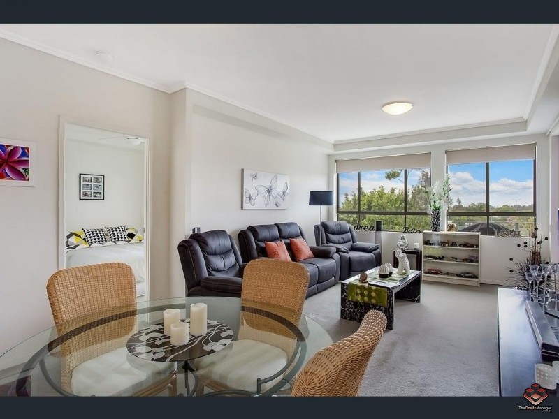 2 Riverwalk Avenue, Robina QLD 4226