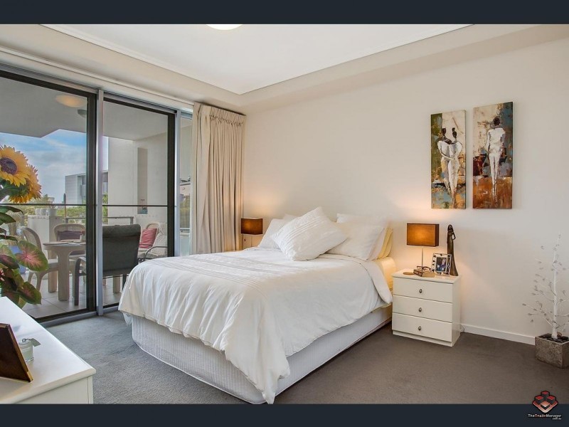 2 Riverwalk Avenue, Robina QLD 4226