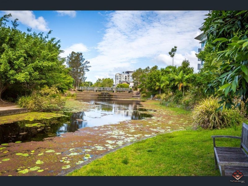 2 Riverwalk Avenue, Robina QLD 4226