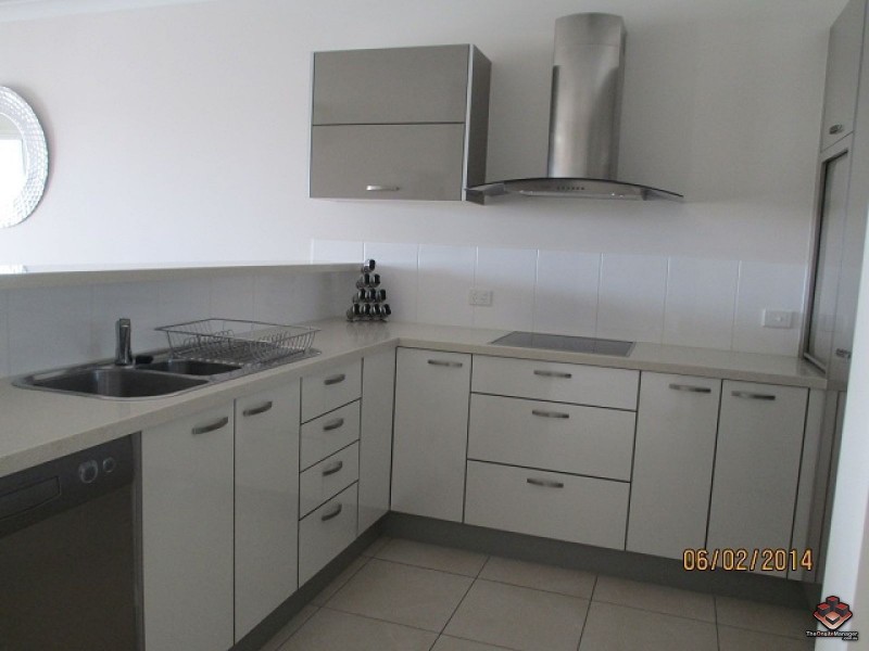 60/42 Warburton Street, North Ward QLD 4810