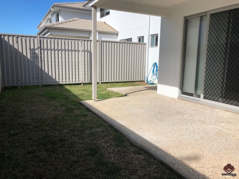 8 Whitehorse Road, Dakabin QLD 4503