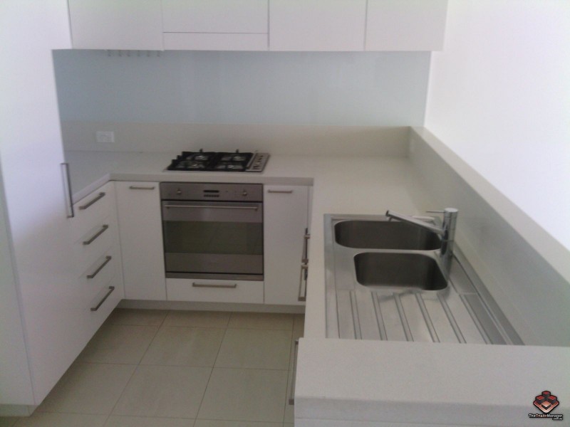323 Bayview Street, Runaway Bay QLD 4216