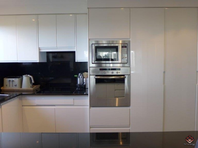 12 Commodore Drive, Paradise Waters QLD 4217