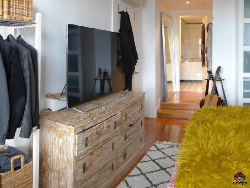 12 Commodore Drive, Paradise Waters QLD 4217